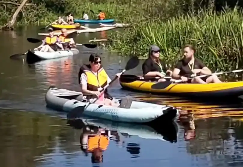 Сплавы на байдарках для новичков, семей и компаний